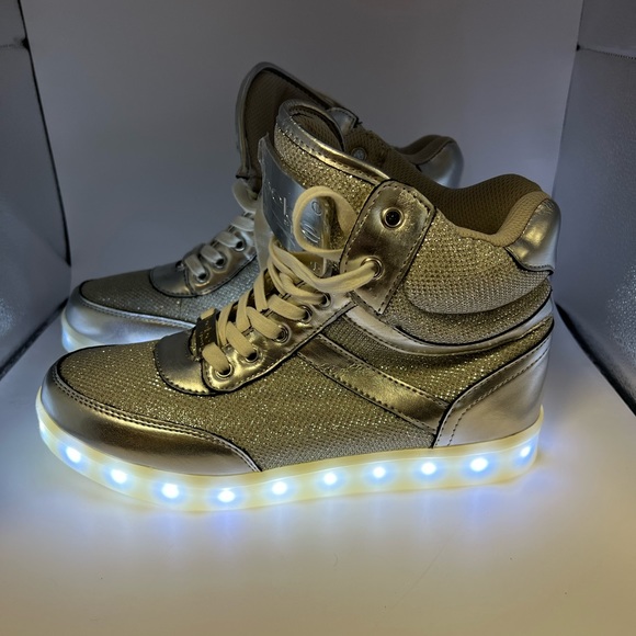 NWT Bebe Flash Silver Metallic Light Up High Top Sneakers - Picture 12 of 12